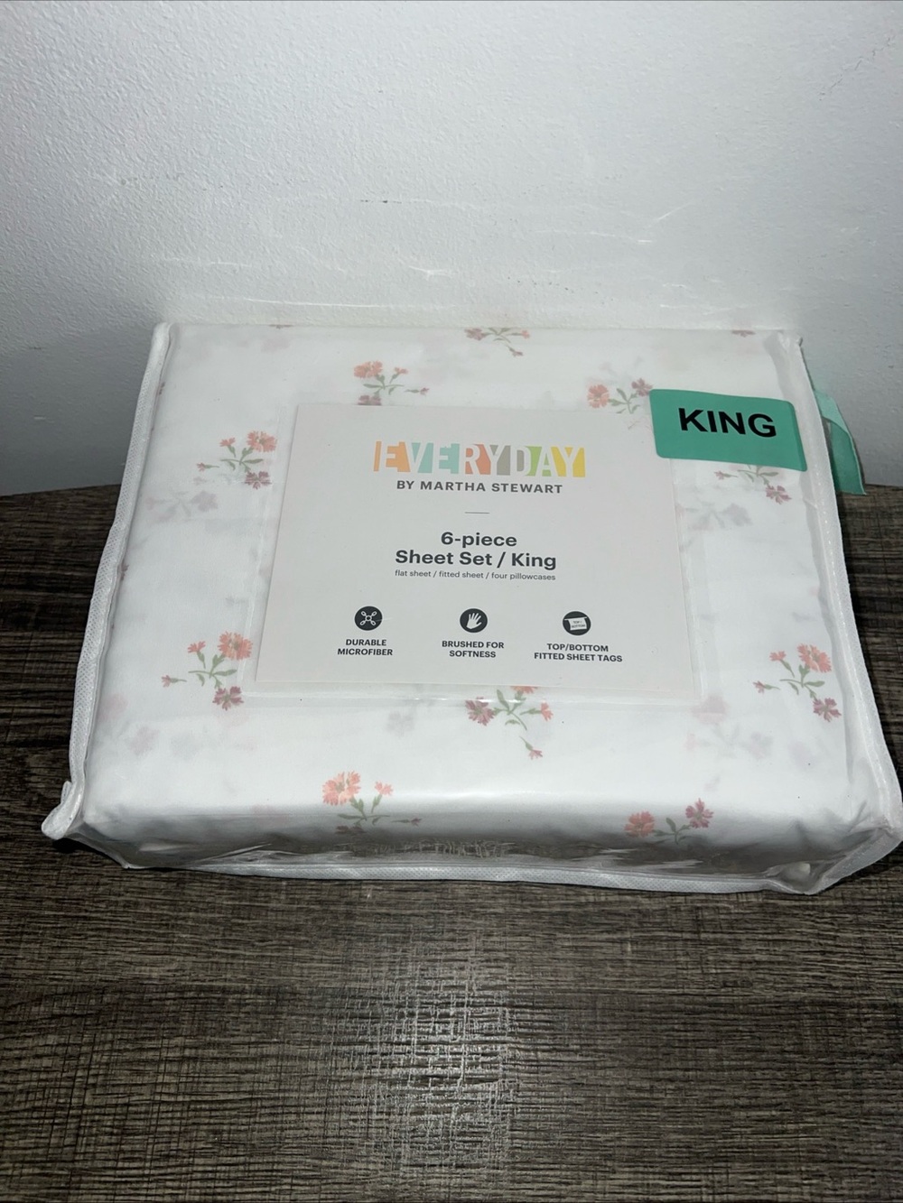 Everyday by Martha Stewart King 6 Pc Sheet Set White Pink Purple Floral